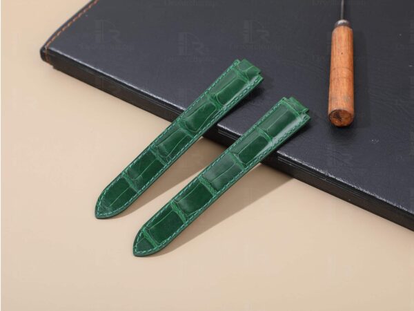 Genuine premium custom American Alligator Belly-scale Green leather watch strap & watch band replacement for Cartier Ballon Bleu Lady Medium Men Large Chronograph Cartier watches online - Buy and shop the high-end best quality straps and watchbands from dr watchstrap at a low price