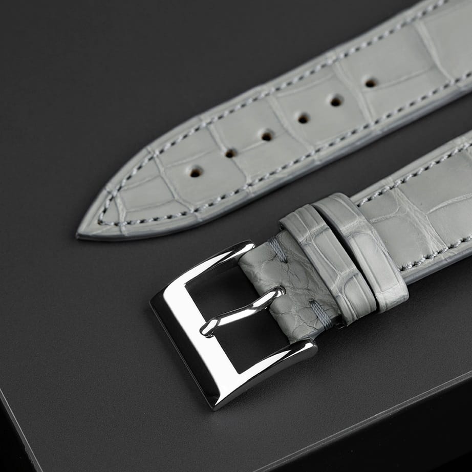 Handmade leather watch strap - Early Grey Alligator Belly scale