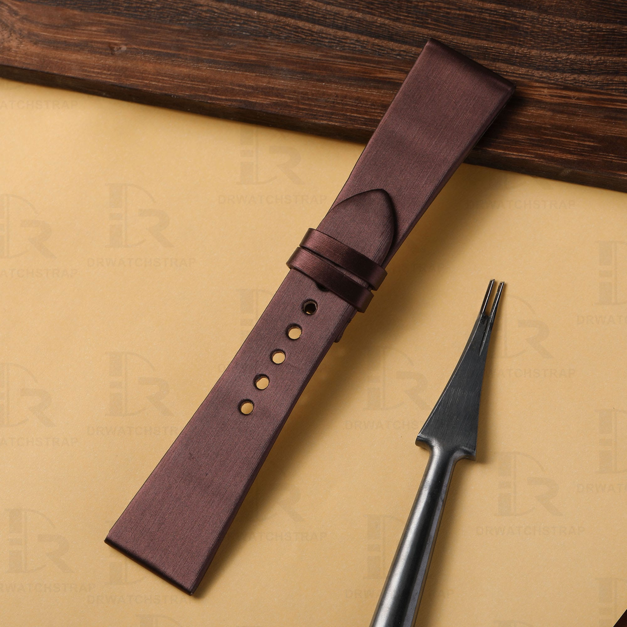 Genuine best quality OEM custom Cartier Tank Divan Brown satin leather watch strap & watch band replacement with best satin material for Cartier Tank Divan men's and ladies' watches online from DR watchstrap - Shop the premium satin watch straps and watchbands 24mm for sale at a low price