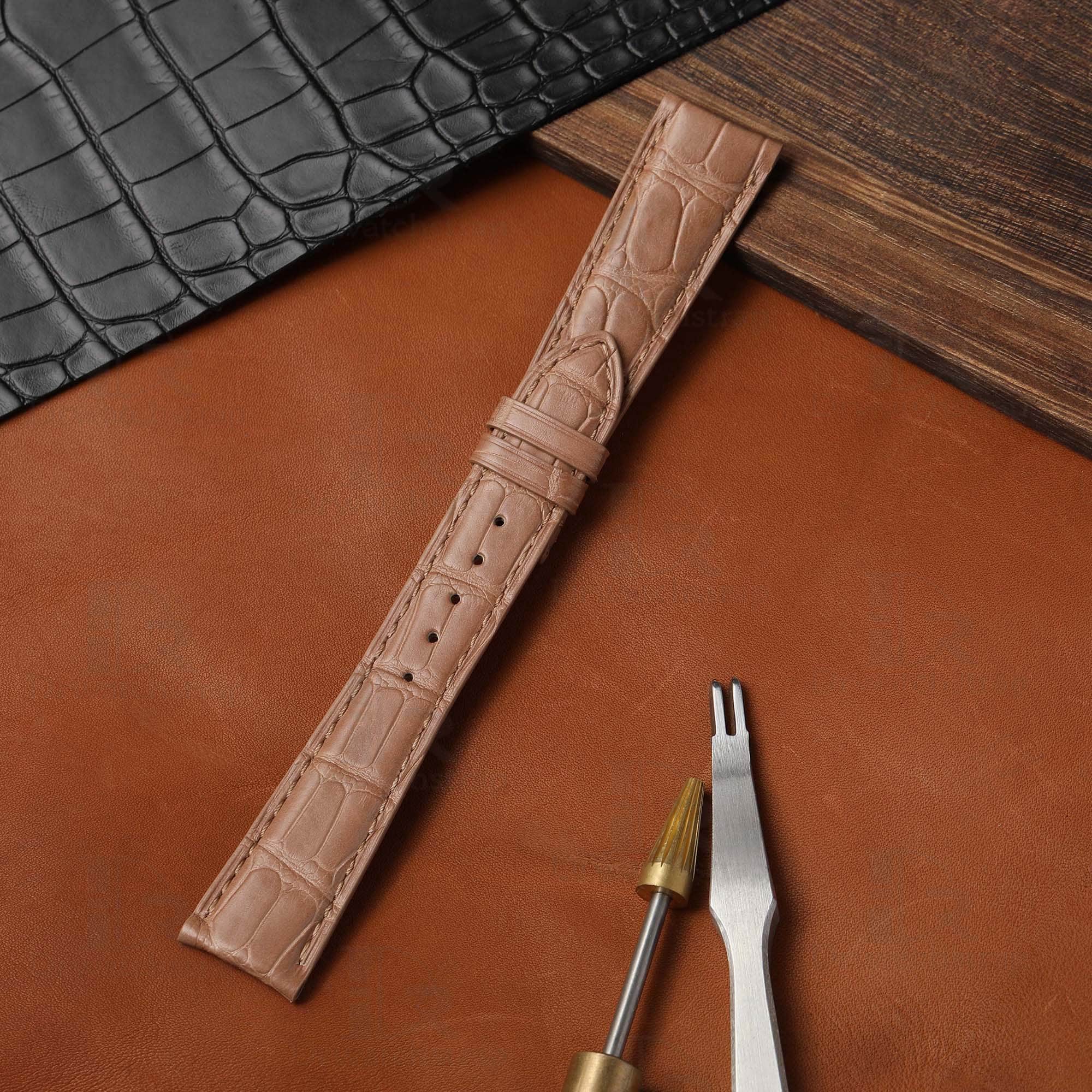 Soft and comfortable custom genuine alligator leather watch band